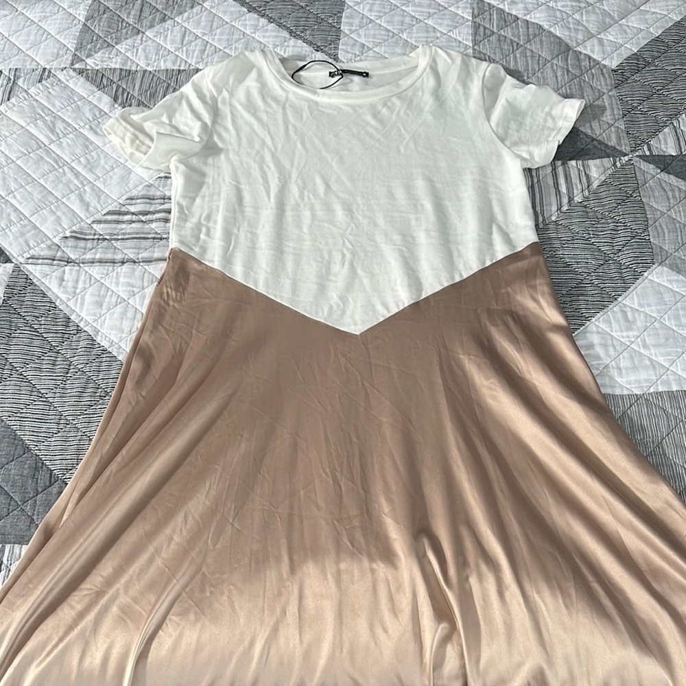 Zara White Short Sleeve Crew Neck Midi Sundress